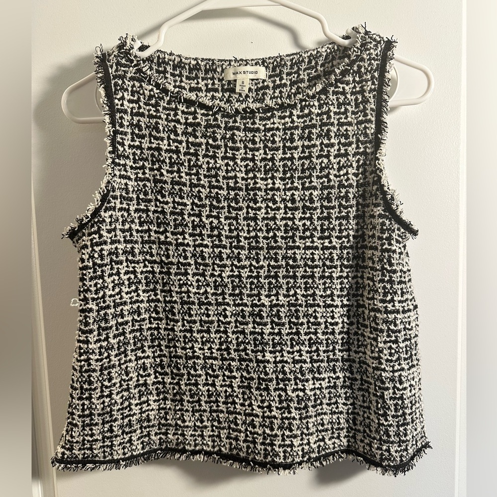 3/$10!!! Max Studio Black and White Tweed Sleeveless Top with Fringe Hem
